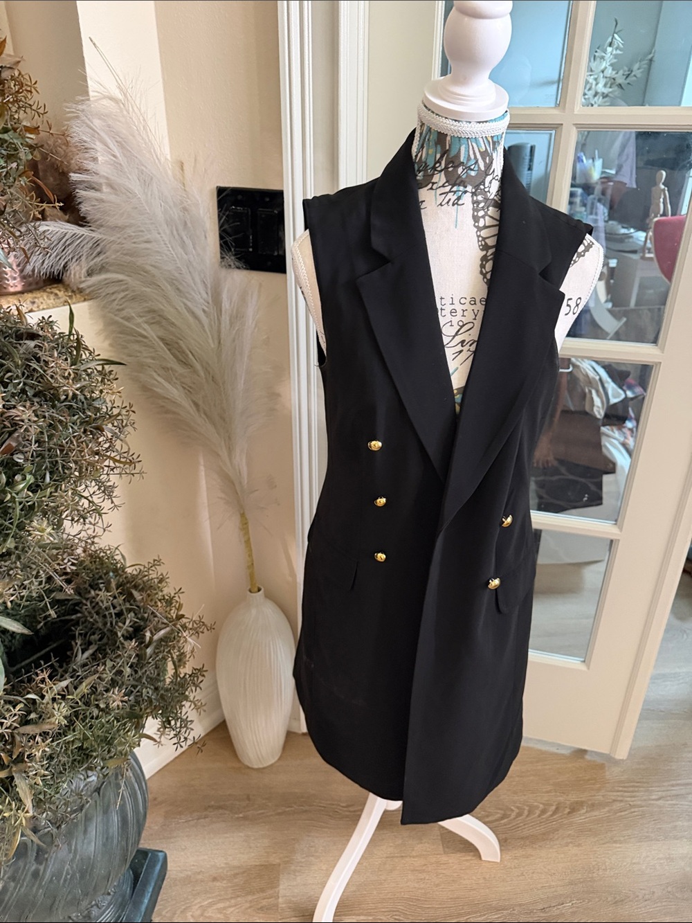 Black Double-Breasted Sleeveless Blazer Vest